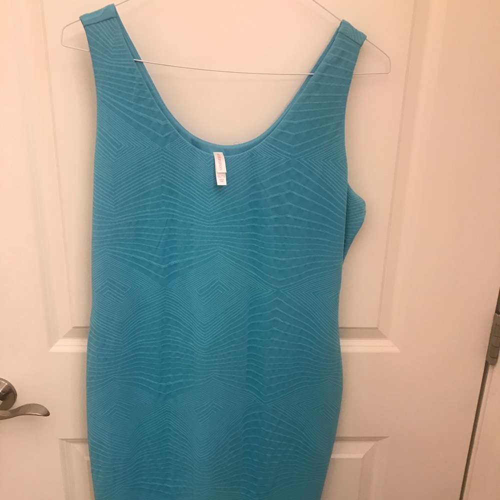 Women’s dress. Keep it casual or dress it up